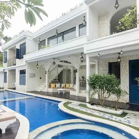 Tyche Villa - Luxury Villa In Seminyak Near Beach